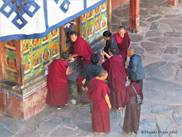 Divine message. Tashilumbu Monestery, Sigatse, Tibet, September 2018