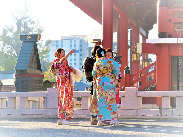 Selfie, senso-ji, Asakusa, Tokyo, November 2019