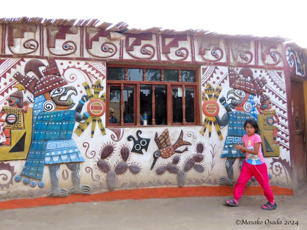 Artisan's daughter. Huaca de la Luna